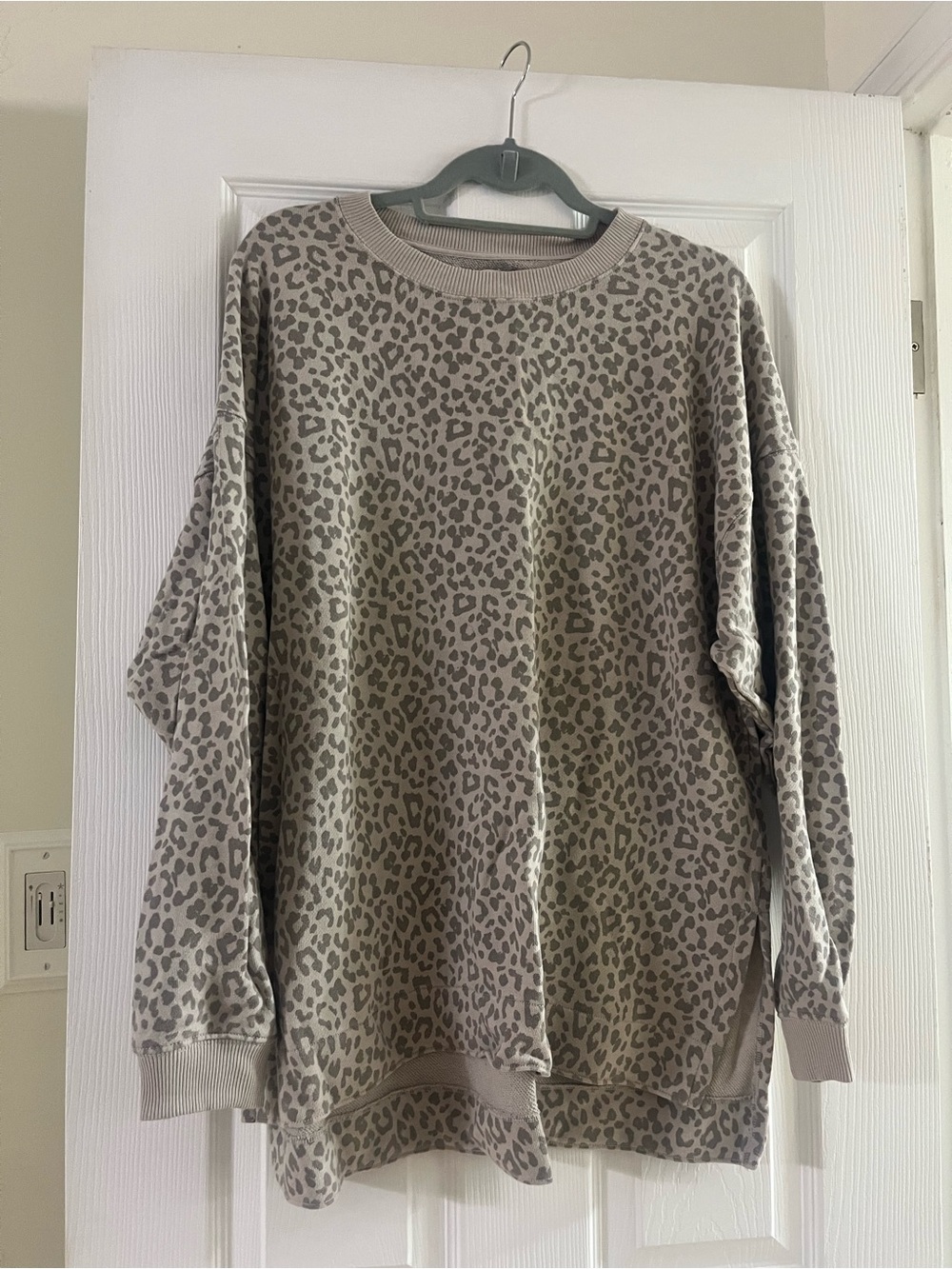 Gray Leopard Print Crewneck Sweatshirt